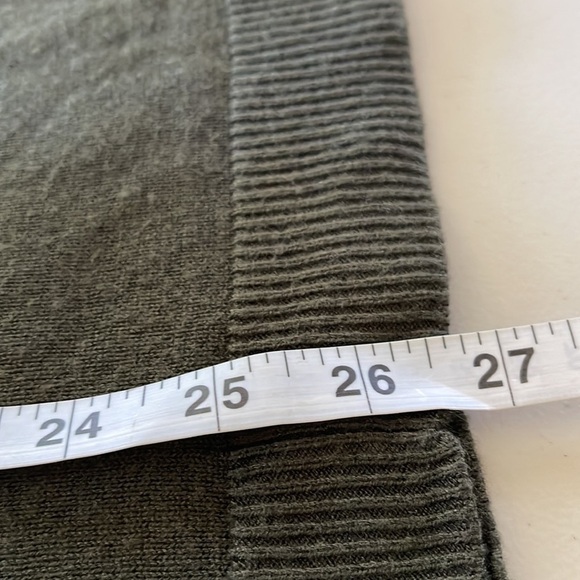 Laurie Felt Easy Pullover Sweater Size M/L Deep Olive N-neck NWOT - Picture 9 of 9